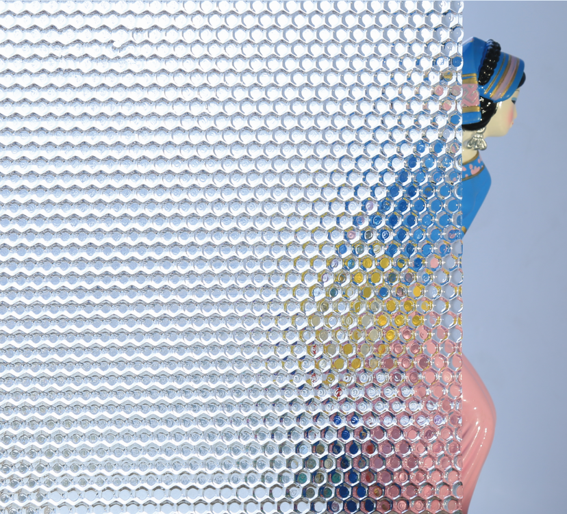 MIGO GLASS hot sales new product:LOW IRON PATTERNED GLASS,Please contact me:Anna@migoglass.com