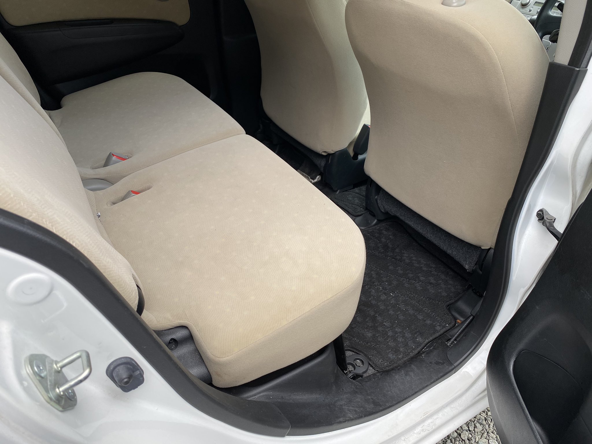 カノアカーレンタル キャンピングカーレンタル滋賀 車のクリーニング依頼がバタバタと クリーニングのお問い合わせって何故か集中するんですよね シート上への嘔吐 おしっこ コーヒーの汚れ ニオイ シミ 諦める前に一度ご相談下さい カノアカーレンタル キャンピングカーレンタル滋賀 車のクリーニング依頼がバタバタと クリーニングのお問い合わせって何故か集中するんですよね シート上への嘔吐 おしっこ コーヒーの汚れ ニオイ シミ 諦める前に一度ご相談下さい
