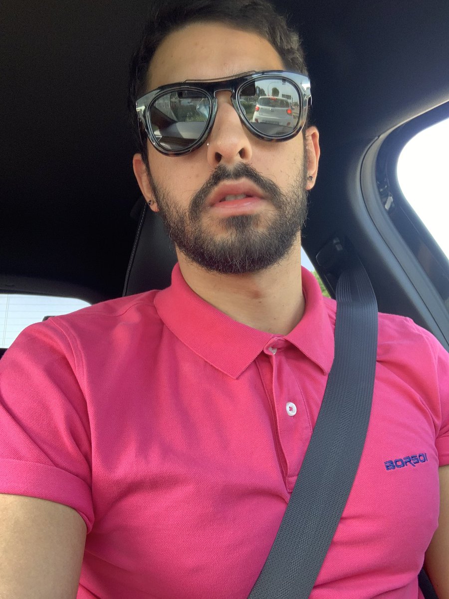 misterpinna_'s tweet photo. Oggi un po’ più #ghei degli altri giorni 🤩
#buongiorno https://t.co/4o9CxhLnKe
