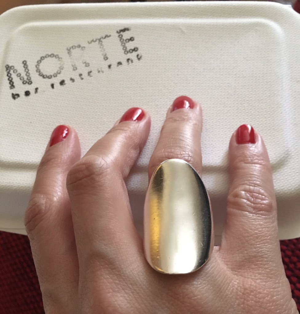 MartaXicue's tweet photo. Divendres!! 🤩 

Mollete de faisan escabechado sin gluten 

@NorteRestaurant 🙌🏼 https://t.co/DyqvQ5MBdI