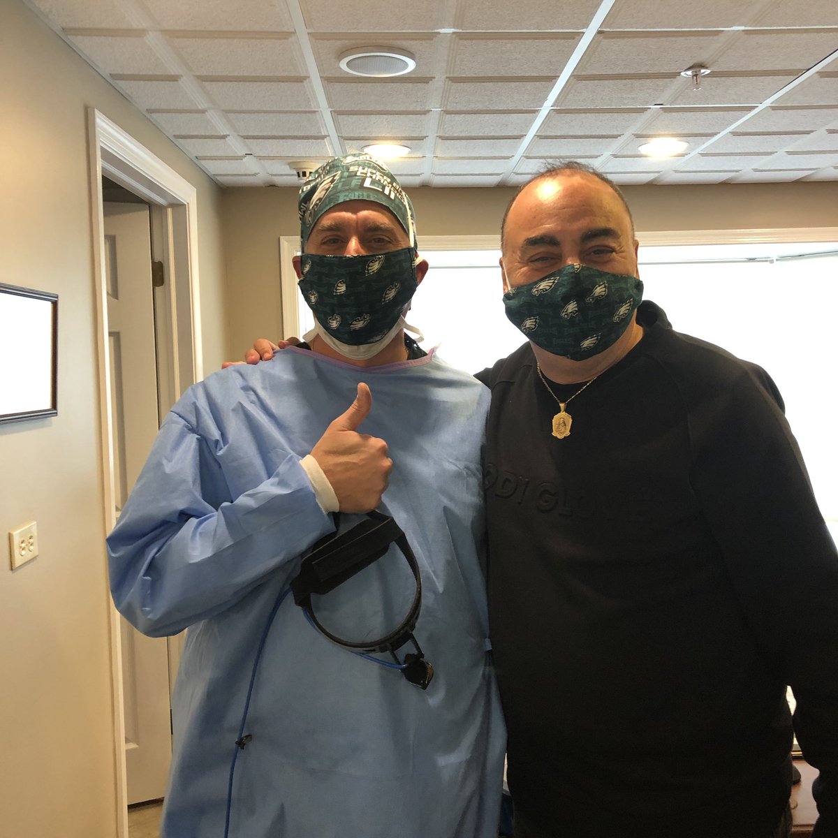 RR_RicardoFAN's tweet photo. Big time thank you to the best dentist anywhere around my friend Dr Bob Bentz of Cooley Bentz in East Norriton! Flew up yesterday, got well taken care of and right back on a plane to Florida this morning. @Eagles skullcaps and masks to stay safe while repping our squad! https://t.co/eLwf1Jkz3m