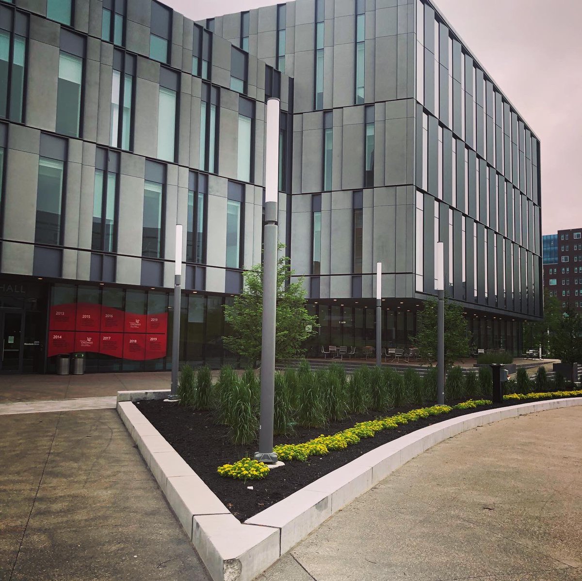 LindnerCollege's tweet image. Turning that corner into a three-day weekend like 😅. Happy Friday, Bearcats!

@uofcincy @ucmainstreet #campus #campusbuilding #campusarchitecture #friday #fridaymood