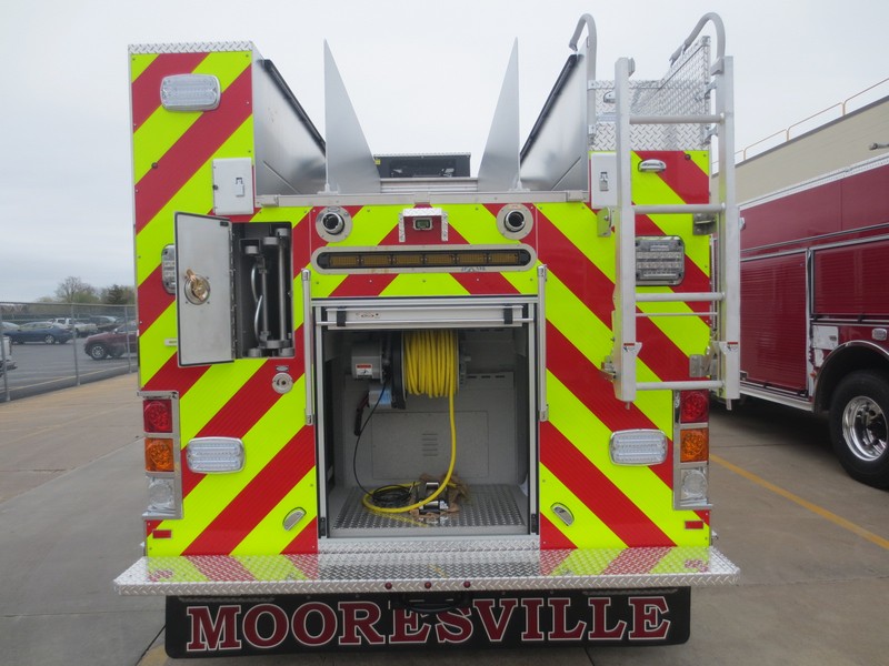 MooresvilleFire's tweet photo. @MooresvilleFire Engine 3 Friday Update!
"Testing and follow-up items were being addressed as your new apparatus was beginning final product evaluation."
Full photo "diary" at https://t.co/t4GiLd9As5
#KidsatChristmas
#NewFireEngine https://t.co/lGIufMkFee