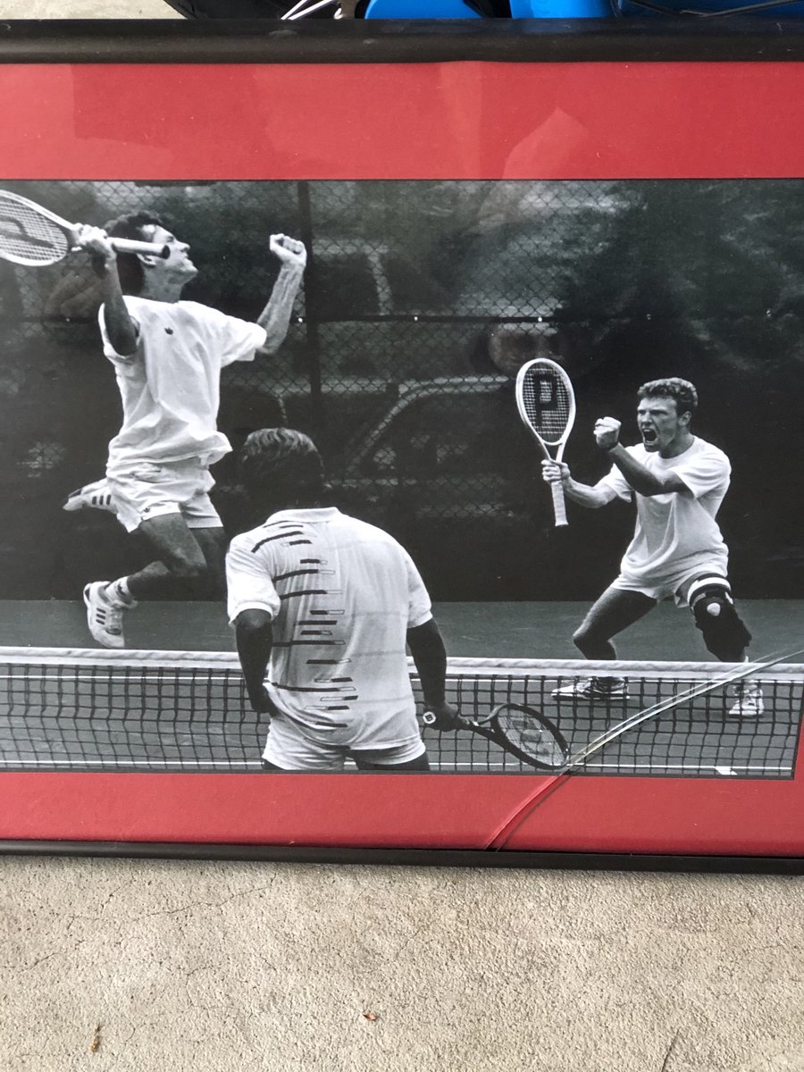 One of my all time favorite pictures of two of my all time favorites! ⁦<a href="/BobMariencheck/">Bobby Mariencheck</a>⁩ jumping for joy, as Wade McGuire pumps the fist. All-American honors for ⁦<a href="/UGAtennis/">Georgia Tennis</a>⁩ legends in 1991. Bobby is my One-on-One ⁦<a href="/BD_illustrated/">Bulldawg Illustrated</a>⁩ guest this week.