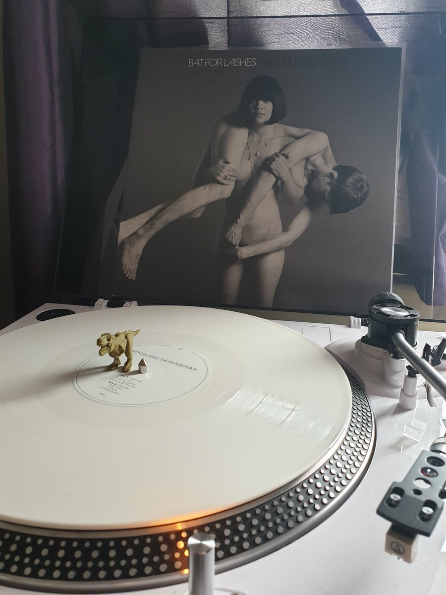 Record (7/750) - nearly 1% through! - is the third  @BatForLashes album "The Haunted Man". Bit of tasteful nudity first thing in the morning. Lovely white vinyl too. More of a sombre start to match the weather as well - Discogs shuffle app nailed today's selections.
