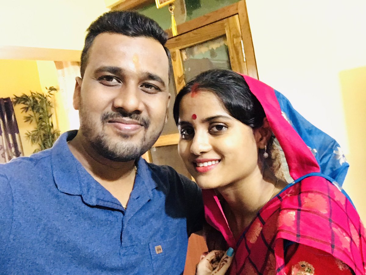 lokipalauri's tweet photo. #MySavitri 😍
Well this time I #FastForHer❤️
#WhyShouldLadiesHaveAllTheFun.
#CoupleGoals
#HappySavitriBrataPuja to all the beautiful Couples.🙏 https://t.co/dGFOUT13GV