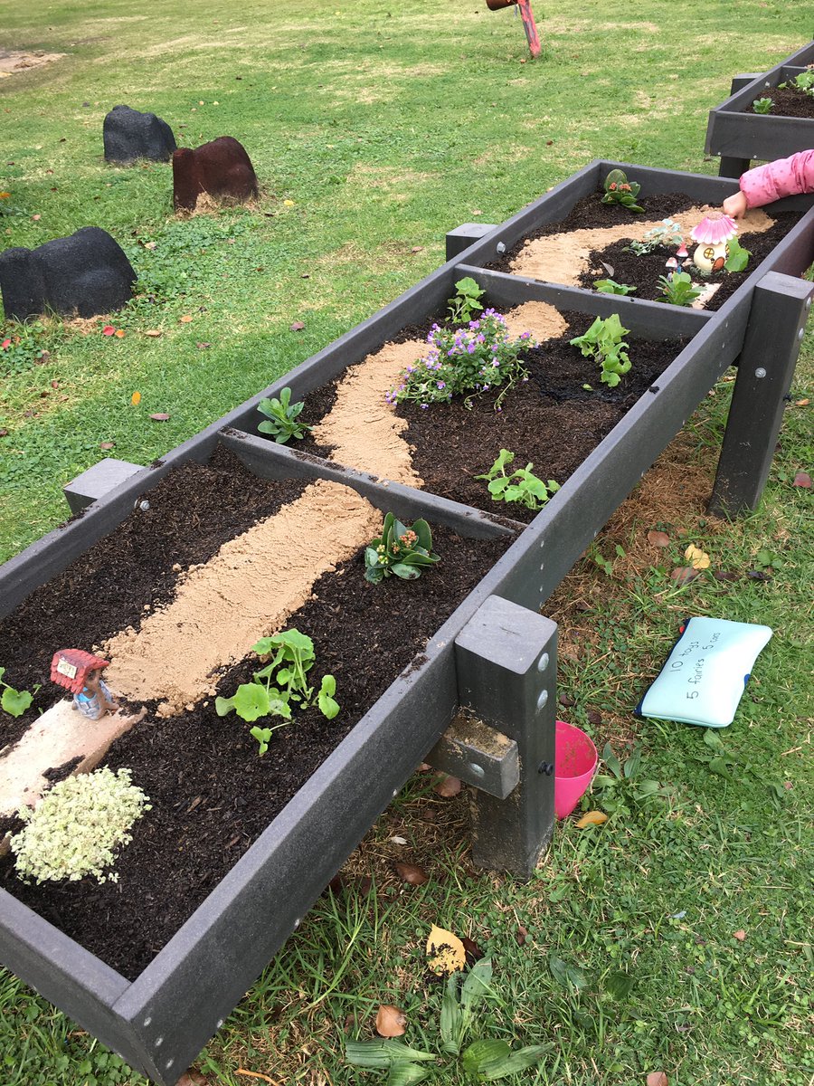 ssdwilliams_nps's tweet photo. @newingtonpublic wonderful AP, Mrs Lewis (and her 3yo sidekick) has prepared a beautiful fairy garden and construction zone - ready for the K/1 students on their full return to school on Monday. We bet it will be a big hit!! Thank you, Mrs Lewis!! @gregnps @EGibsonNPS https://t.co/YOidNAithy