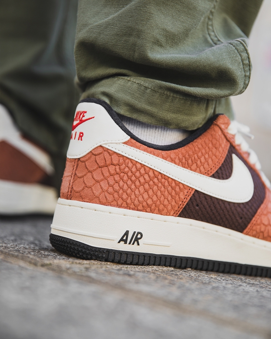 nike air force 1 prm red bark