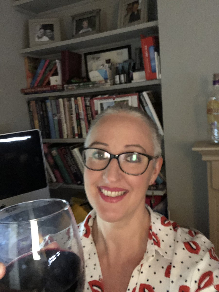 It’s #friday and it’s your opportunity to finish the week on a good note. The more #productive we are today the easier our week will be next week. Let’s smash this!!!!