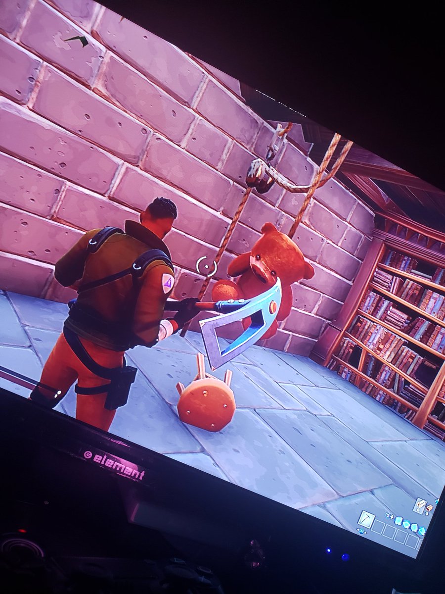 BoxtrollYoutube's tweet photo. @EpicGames really epic you allow this shit on creative https://t.co/EmS5Fz3Jh2