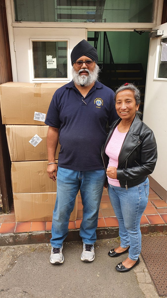 Gowns donation from the kind folk of Harrow and Pinner Lions club. 

Facebook group @HarrowandPinnerLions

 Grateful for the help from Satnum and his partner to deliver to <a href="/EalingGP/">Ealing GP</a> offices this Friday.
