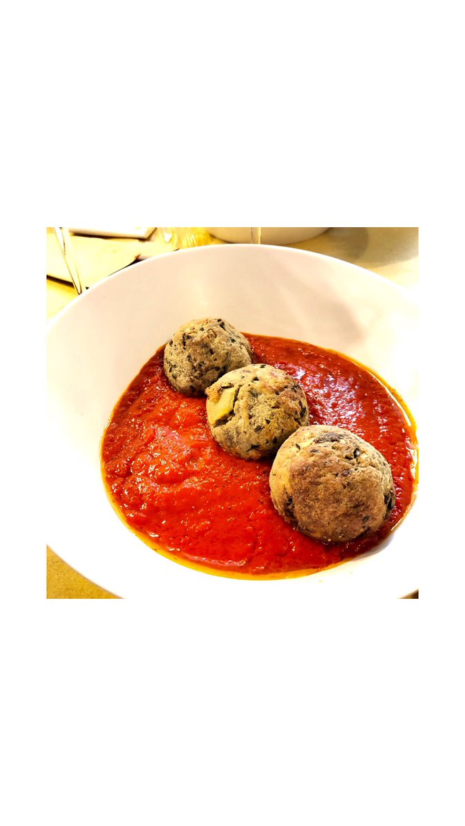 Classic balls or with #eggplants? Which do you like more? #22maggio #balls #stories #yummy