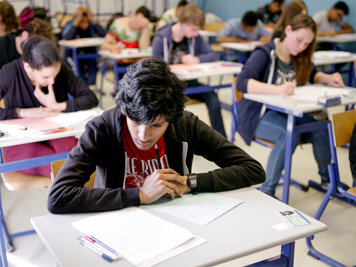 education_gouv's tweet photo. ℹ️ Les concours de #recrutement des enseignants sont reprogrammés à partir du 16 juin et jusqu’à la mi-juillet. 🗓️ Le calendrier des épreuves orales sera diffusé dans les prochains jours. 
Le calendrier des épreuves écrites est disponible sur https://t.co/x6HcQmt1Iv https://t.co/XfzEwBJg4w
