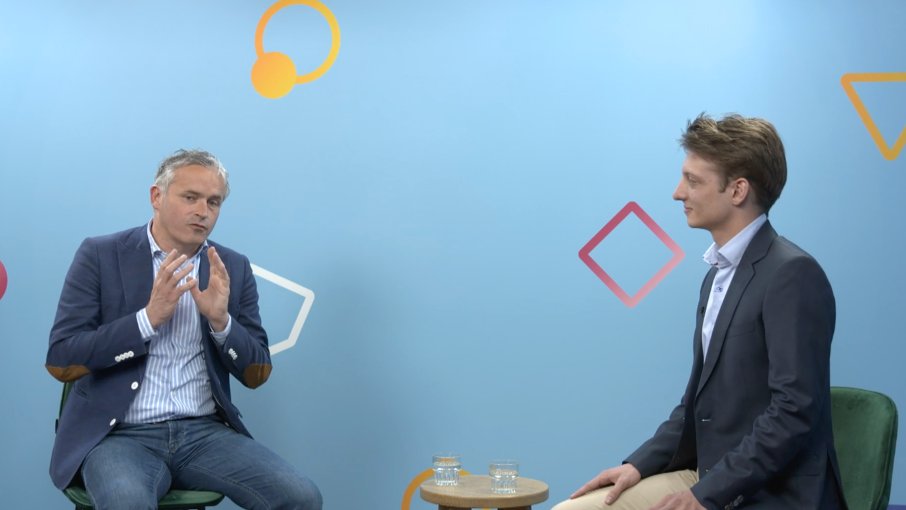 💭De werelden van marketing en data science groeien steeds meer naar elkaar toe. <a href="/Petersprenger/">Peter Sprenger</a> praat met Daan Luttik, data scientist bij Techonomy, over de rol van datascience in marketing &amp; sales. Beslist de moeite waard om de video te bekijken!

👉 vimeo.com/420817029