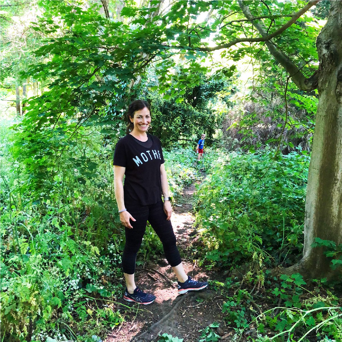 RosbyConsulting's tweet photo. Walking at a pace where you can only just talk is a good way to get your heart rate up a+ can have the same benefits as running. Even a 30 minute walk each day will give you noticeable health benefits. 
Article here from @rrsports
https://t.co/tB56cAjdrJ

#Rosby #ExecWellbeing https://t.co/wapfRUjdvY