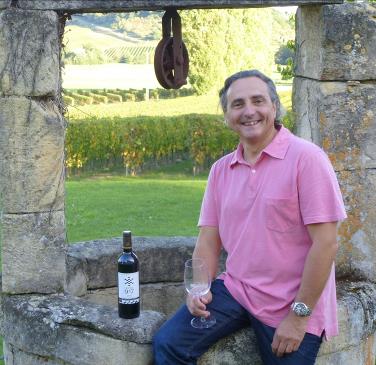 Faire du vin avec 937 pieds de vigne, on est dans la haute couture façon vin
Découvrez Christophe Rivière qui s'est prêté au jeu de nos questions/réponses
blog.caveasy.com/2020/05/20/chr…
#Collectif21 cc <a href="/AveineFR/">Aveine</a> <a href="/lawinetech/">La WineTech 🍇</a>