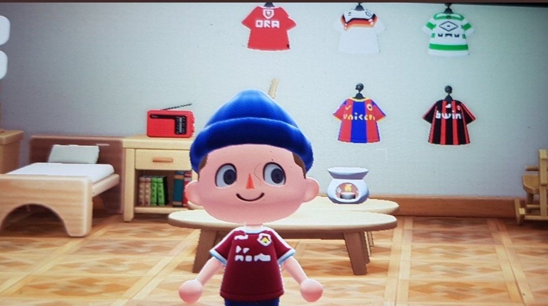 From England, world cups my mind jumped to 66From 66 to West Ham and from West Ham to the Dr Martens kit(Featuring trendy hat)