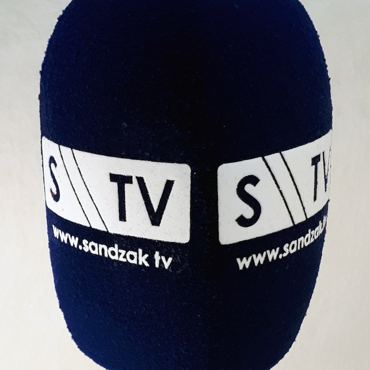 ITVComm's tweet image. Upravo smo zavrsili brendiranje mikrofona za Sandzak TV #Mikrofonski_sundjeri #Mikrofonske_spuzve #Brendiranje_mikrofona