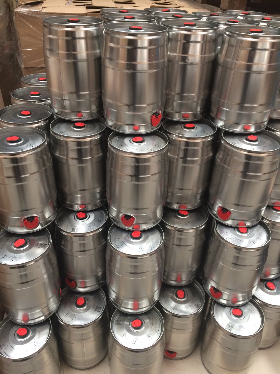 Missing the pub &amp; a fresh draught beer this bank holiday weekend....?
Bring the pub to you with Quartz Crystal 4.2% abv Mini Casks, available for delivery to the local area! 
Get in touch, cheers 🍻 

#caskbeer