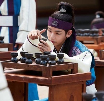 " ถ้าไม่ยอมแต่งก็ลงไปอยู่กับพวกทาส ดูซิจะทนได้สักกี่น้ำ "