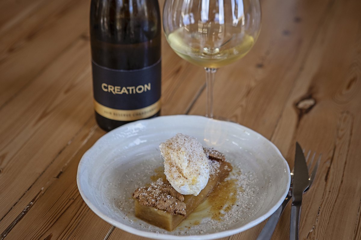 creationwines's tweet photo. Surprise! Our Creation Chefs have been hard at work creating a brand new Home Delivery Menu! (*Local deliveries in the Overberg area only for now.) Order: https://t.co/sCctJhv8Rn
#lovecreationwines #gourmetathome #tastingtogetherapart #cocoontocreation #creationmetamorphosis https://t.co/7cXlusXveG