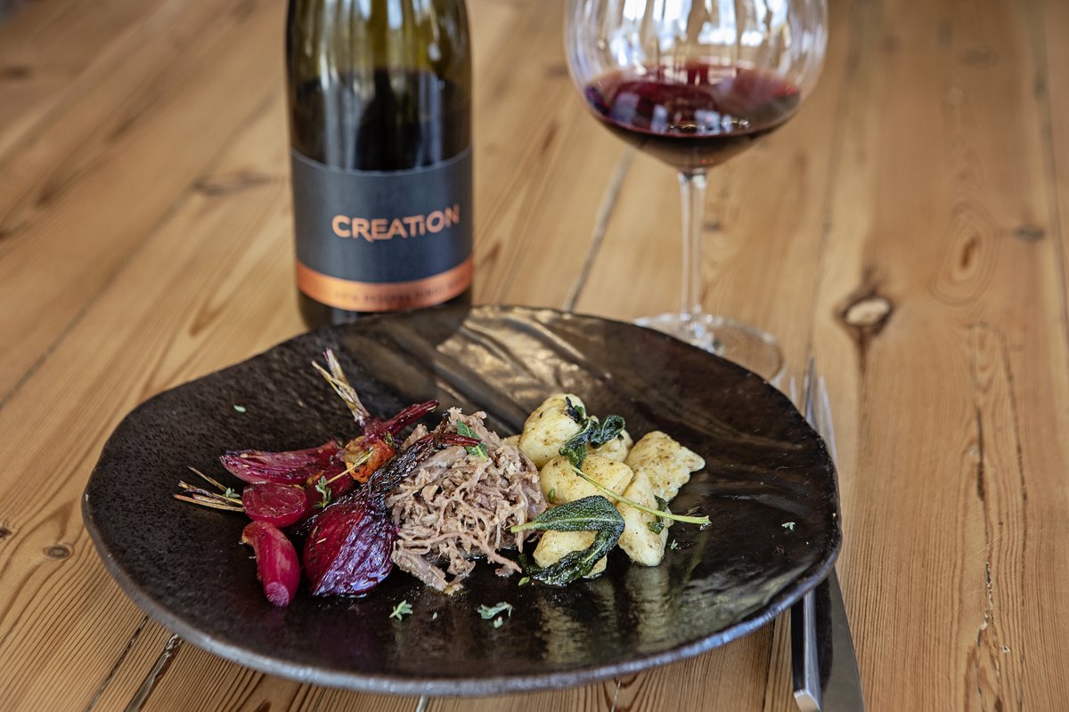 Surprise! Our Creation Chefs have been hard at work creating a brand new Home Delivery Menu! (*Local deliveries in the Overberg area only for now.) Order: shop.creationwines.com/collections/al…
#lovecreationwines #gourmetathome #tastingtogetherapart #cocoontocreation #creationmetamorphosis