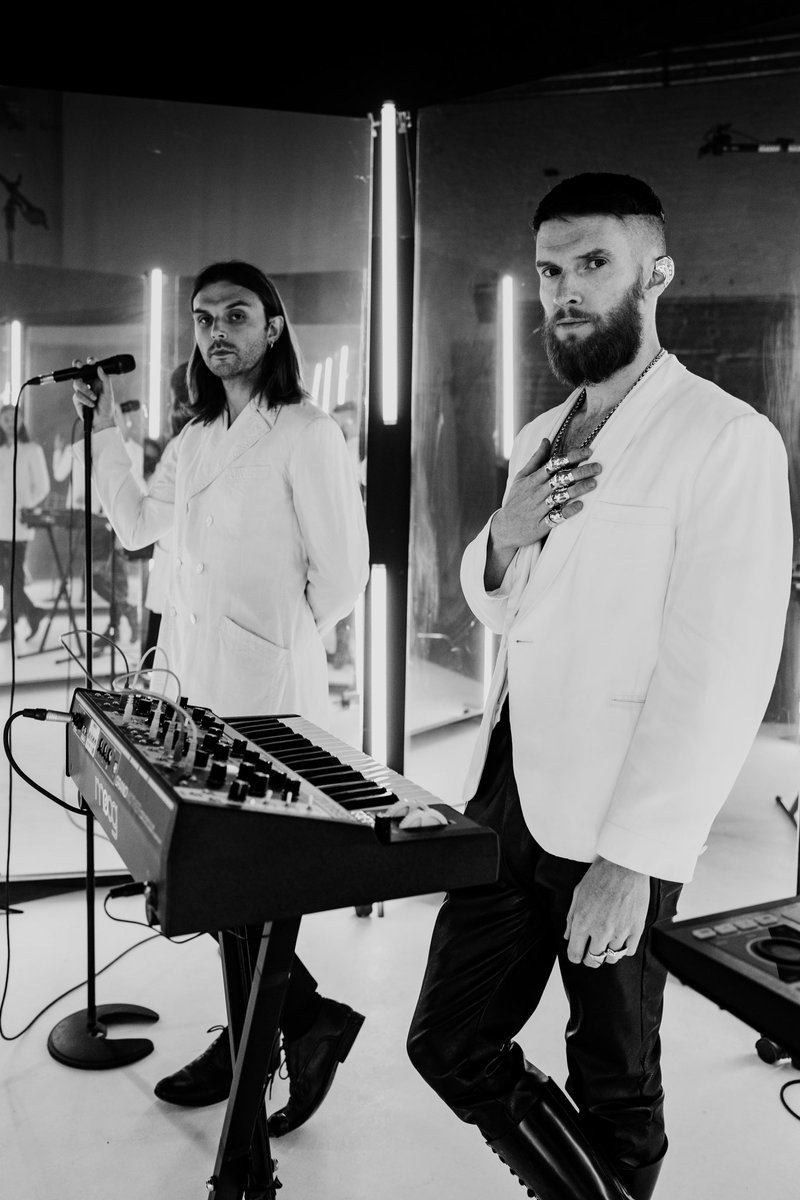 theohurts's tweet photo. THANK YOU #VKFEST 🖤 https://t.co/HPbHmhEat3