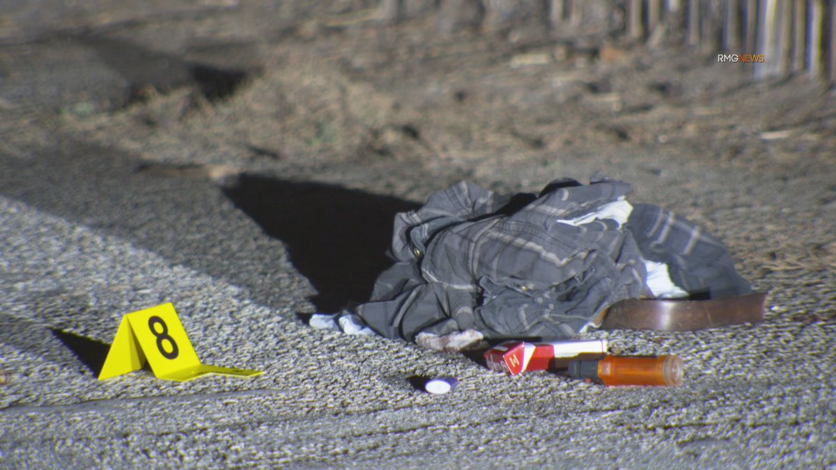 RMGNews's tweet image. Santa Monica: Resident Shoots Subject During Break-in, Burglary at $3 Million Dollar Home North of Montana Avenue.