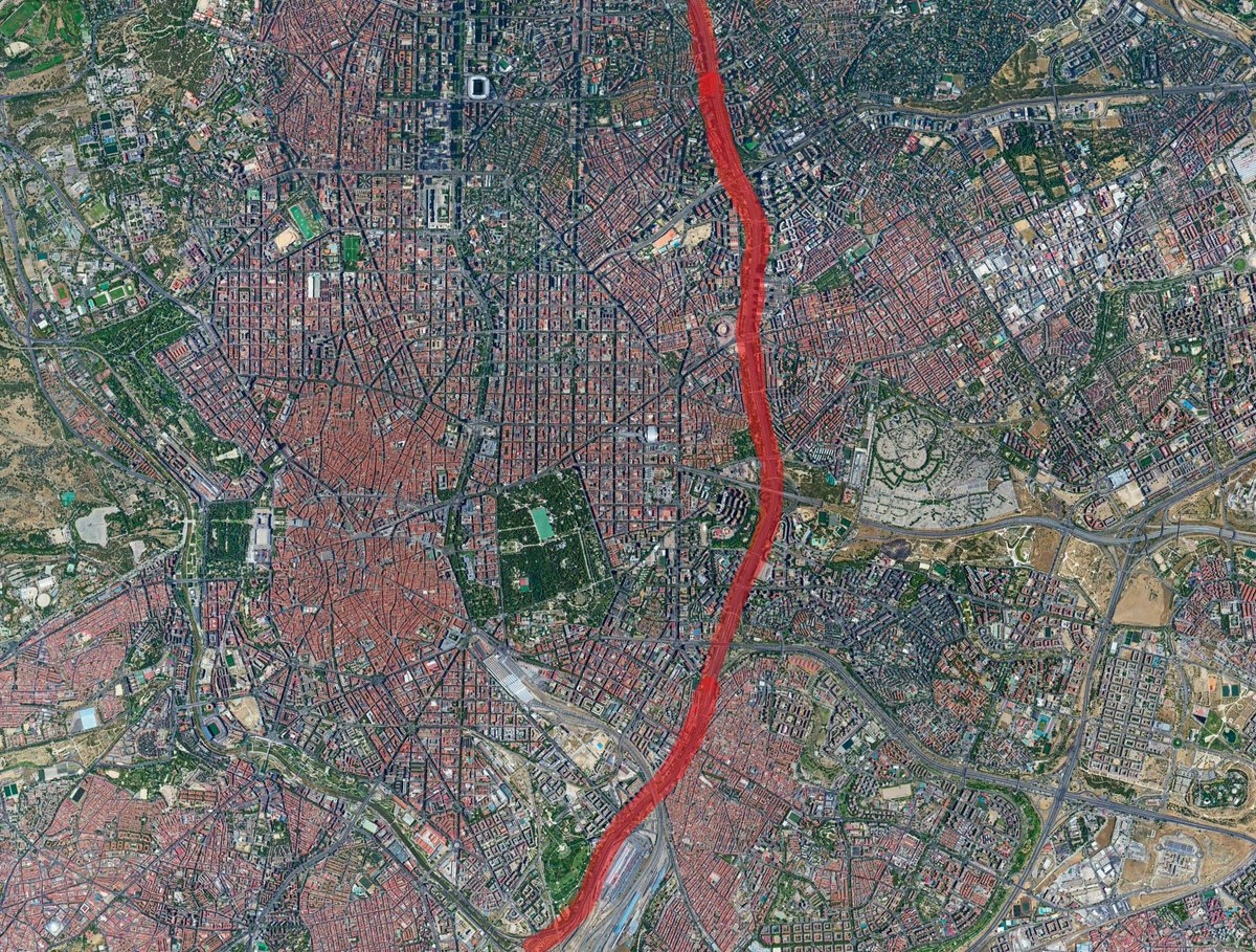 Como muchos sabéis, la autovía M-30 es la primera circunvalación de Madrid. La parte que discurre por el oeste está soterrada desde 2007 en lo que todos conocemos como Madrid Río, pero la parte que discurre por el este está en superficie, y ahí es donde sitúo mi proyecto. (Rojo)