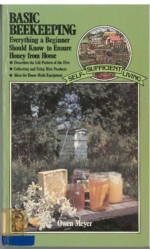 nthnbeebooks's tweet image. A selection of 7 secondhand beekeeping books - £40. Great for the #beginnerbeekeeper, a great present for a new beekeeper or beginners of apiculture. 

Available to buy on eBay: bit.ly/2WUs3pg