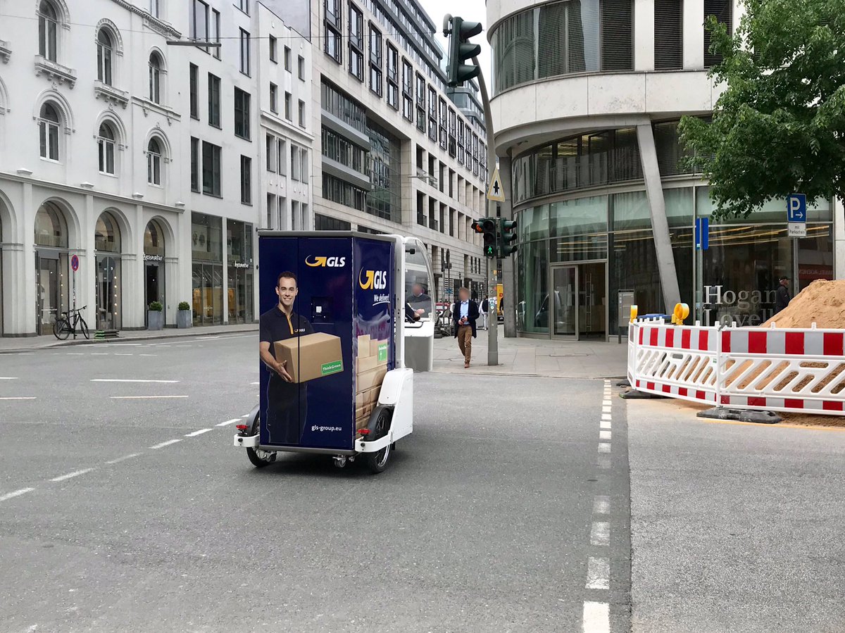 RadwegH's tweet photo. Das gefällt uns sehr @GLS_Germany
Platzsparend, leise und umweltfreundlich 👍🏼👍🏼👍🏼 https://t.co/IIxCB5NKrW