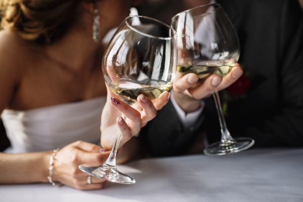 PerGenPro's tweet image. How to Pair Wine with Your Wedding Menu dlvr.it/RX8j6J