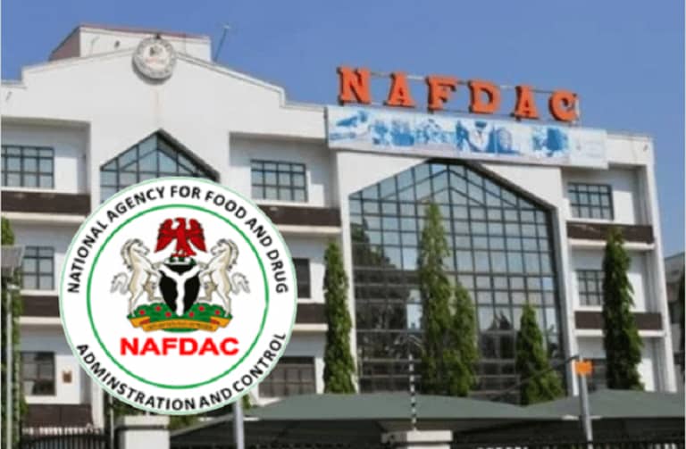 Our sister agency <a href="/NafdacAgency/">NAFDAC NIGERIA</a> released a statement on local remedies for #COVID19

A claim of a cure must be subjected to clinical evaluation through well controlled, randomised clinical trials following an approved clinical trial protocol

Read
nafdac.gov.ng/nafdacs-positi…