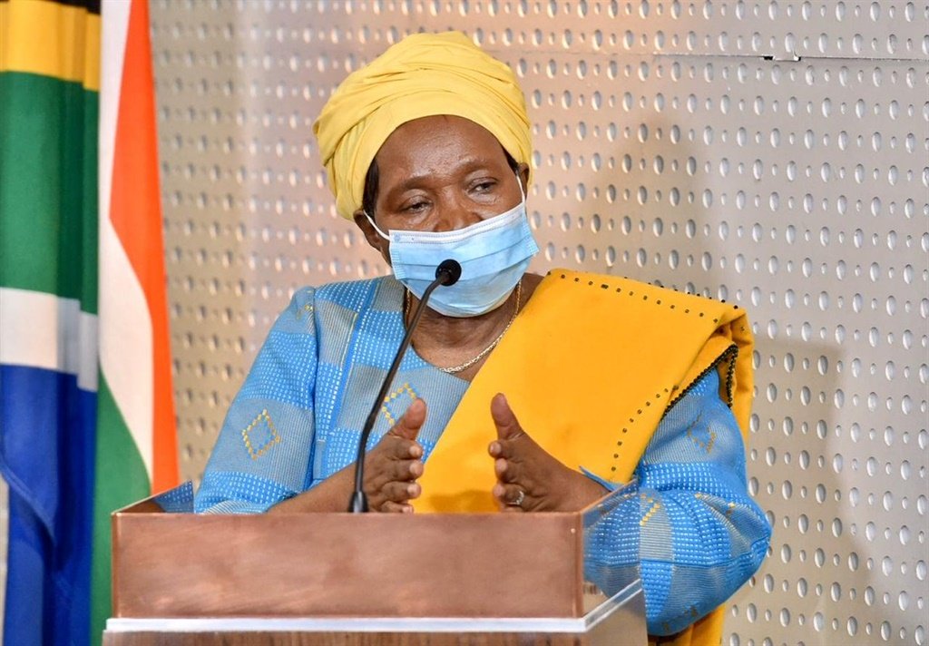 Lockdown: Dlamini-Zuma pushes for tobacco, alcohol ban to continue until Level 1 | <a href="/QaanitahHunter/">Qaanitah Hunter</a> 

ow.ly/5xu150zNv6h