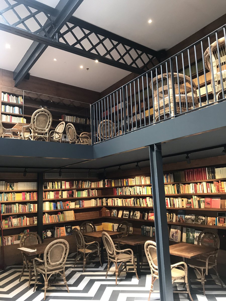 jorgecarrion21's tweet photo. A partir de ahora Barcelona cuenta con una de las librerías más innovadoras del mundo: Ona. https://t.co/wKBtexIRk1
