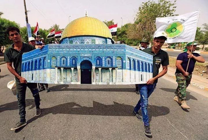 albsrwy99065's tweet photo. #شوكت_تروحون_للقدس
عاجل .... 

تحت صيحات (جبناها و اجت ويانة), 

محور المقاومة يحرر القدس, 

الف مبروك للامة الاسلامية بهذا الانجاز. مو بس حررولكم القدس, لا, 

جابوهة وياهم هم... 

راح ينصبوهة بمقر حز ب الـ لـه بشارع فلسطين, هم صارت قدس و هم بشارع فلسطين. كولوا ما تحررت فلسطين ؟ https://t.co/N4BeTYDDQq