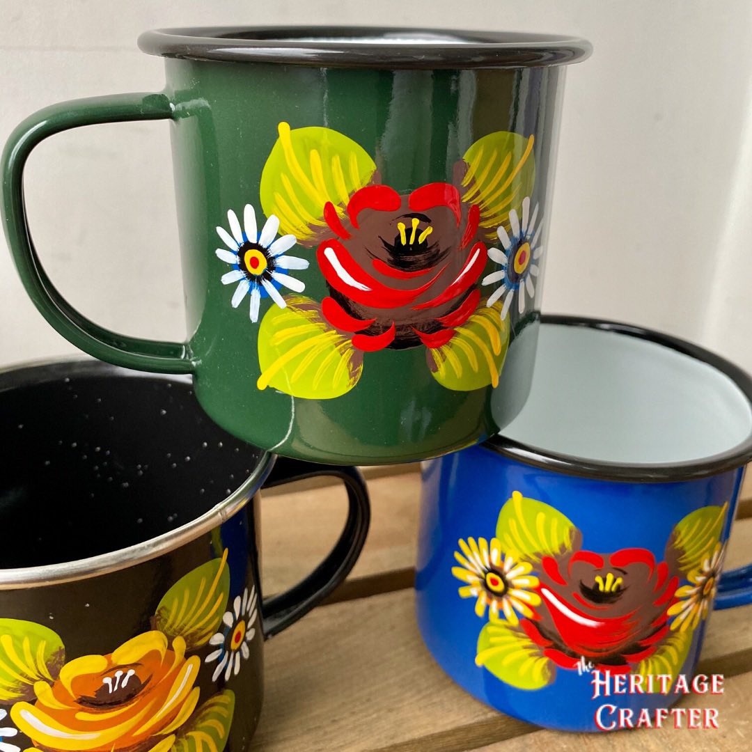 mugs, teapots, coffeepots, garden planters & more! Ready for tomorrow’s online craft fair. Commissions available. Head to my FB event to see suppliers. show your support for small businesses. #theheritagecrafter #onlinecraftfair #supportsmallbusiness #BankHolidayWeekend