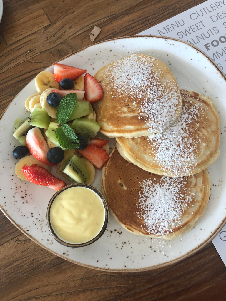 Oooh wat zou ik weer zin hebben in dit lekkere ontbijtje! Dit ontbijtje aten we bij het Passion Café in San José. Een aanrader voor een lekker ontbijt of lunch. Waar ontbijt jij graag op Ibiza? #FeelGoodFriday ibizagevoel.nl
