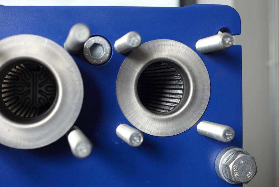 Alfa_Laval's tweet photo. While every detail of our gasketed plate #HeatExchangers are carefully designed to optimize performance and maximise uptime, the Alfa Laval Industrial line is a wide range used in all types of industries. Discover our range: https://t.co/zLHOsFNMJ2 #uk #thermalscience #energy https://t.co/HpOxZLwt5f
