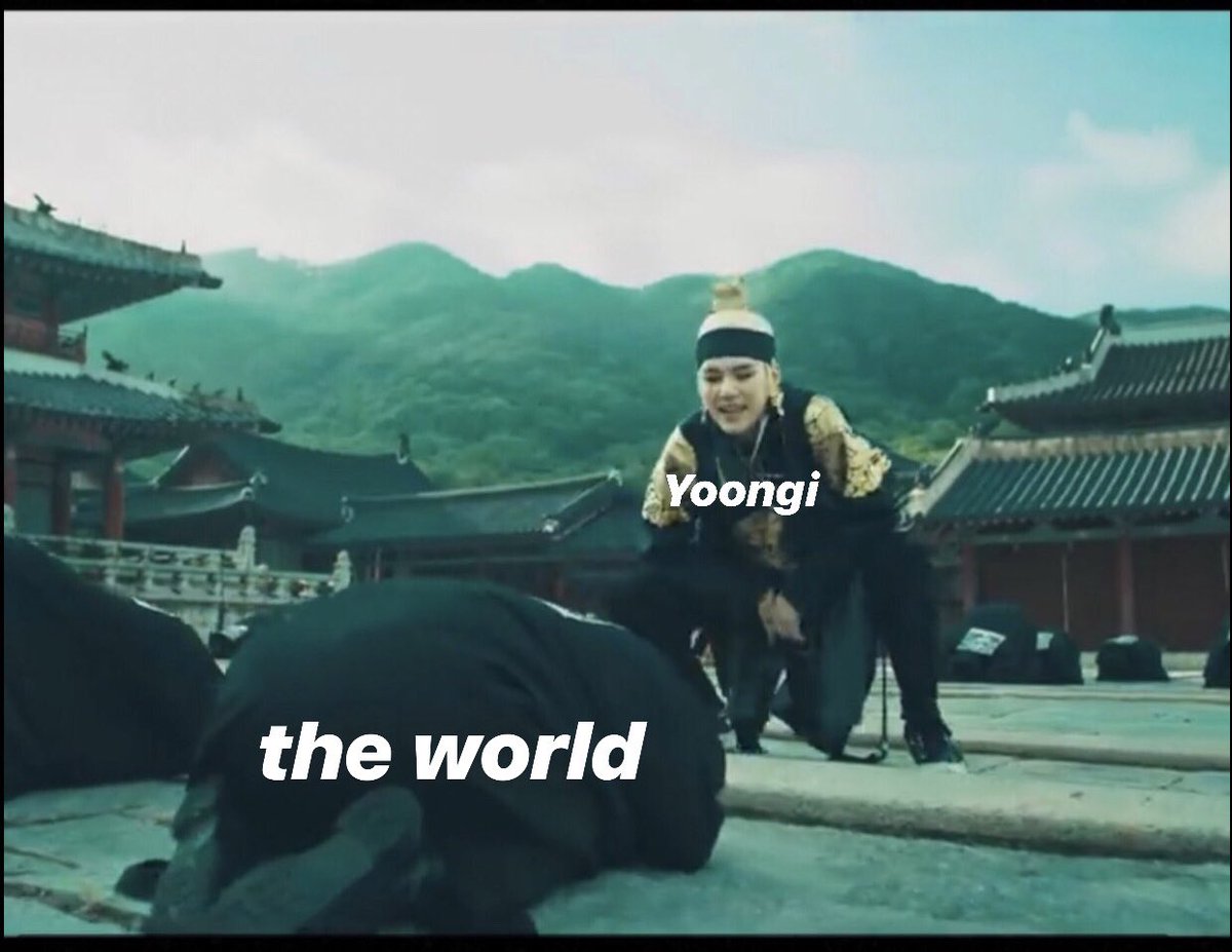 MinYoongisHands's tweet photo. LITERALLY 
#DAECHWITAOUTNOW #AGUSTD2 #YOONGI #D2OUTNOW https://t.co/y9SiXOWcAD