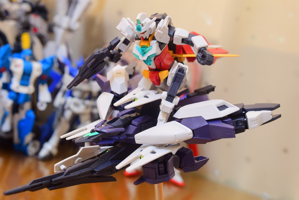 datalian's tweet photo. HGユーラヴェンガンダム 2 https://t.co/1CpiYj6EcX