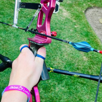 MontytheArcher's tweet photo. 💗💙 supporting #pinkandblueday @chloeandliam24t https://t.co/7Lo4vSW6mq