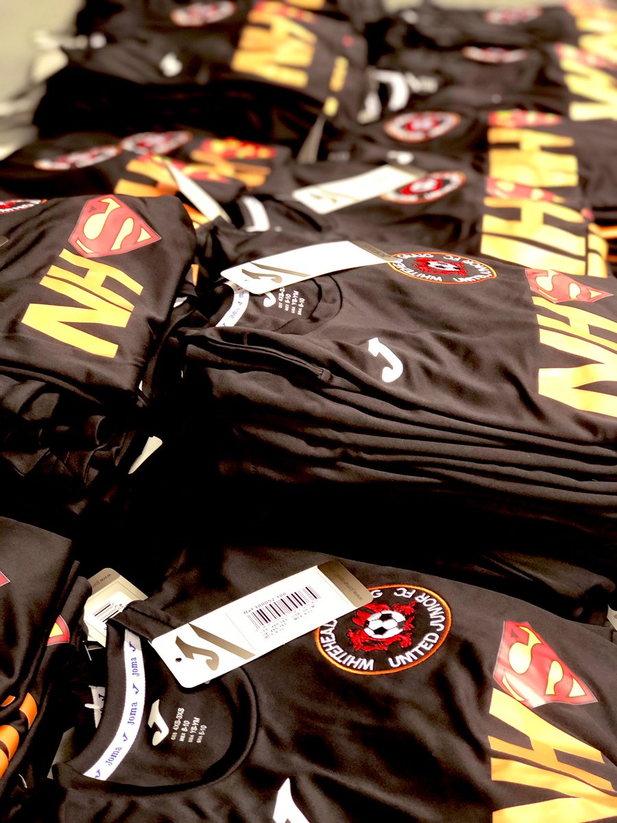 TEAMWEARUK's tweet photo. New #NHSheroes #jomasport shirts ready this morning for @GraigJFC https://t.co/8HLL0vfDRh