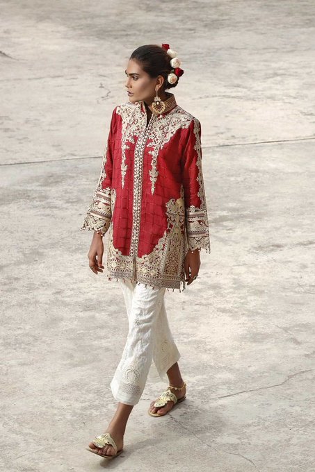 Zara Abid Pakistani model IMAGES, GIF, ANIMATED GIF, WALLPAPER, STICKER FOR WHATSAPP & FACEBOOK