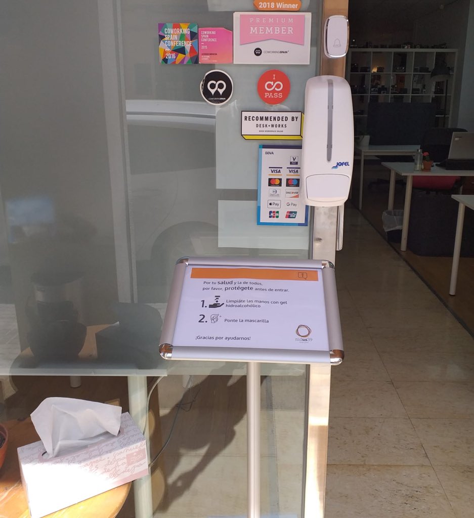 niduscoworking's tweet image. Porque queremos que Nidus39 sea un espacio seguro donde podáis trabajar con todas las garantías y seguridad.
Por eso, en nuestra entrada, encontraréis un punto de higiene 😷 🧼 obligatorio👇🏼
Con la colaboración de todos lo conseguiremos 💪🏼
#coworking  #formaparte #palma #mallorca