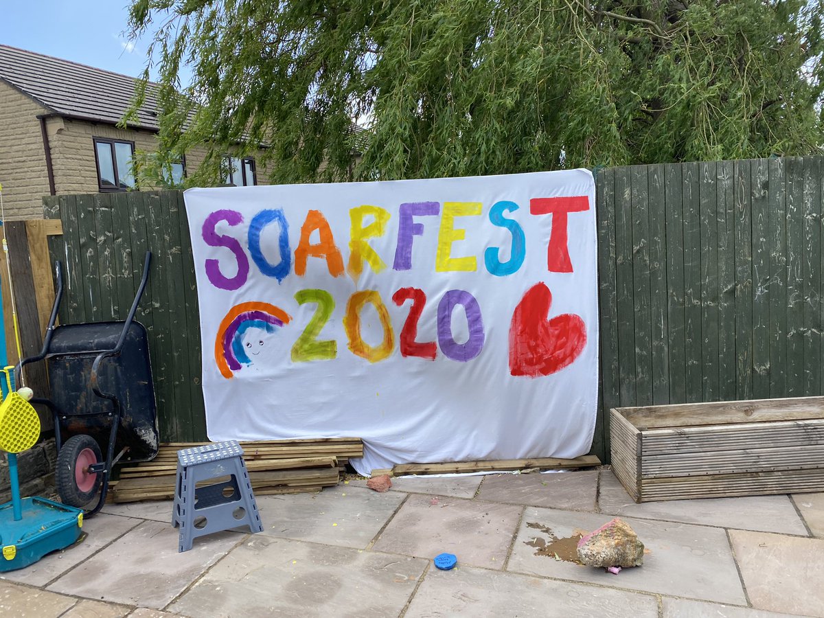Andreahainesuk's tweet photo. @BaildonCE Soarfest preparations underway in high winds at the top of Baildon 🤣 💨 💨 💨 #soarfest2020 https://t.co/lFGn8m42d3
