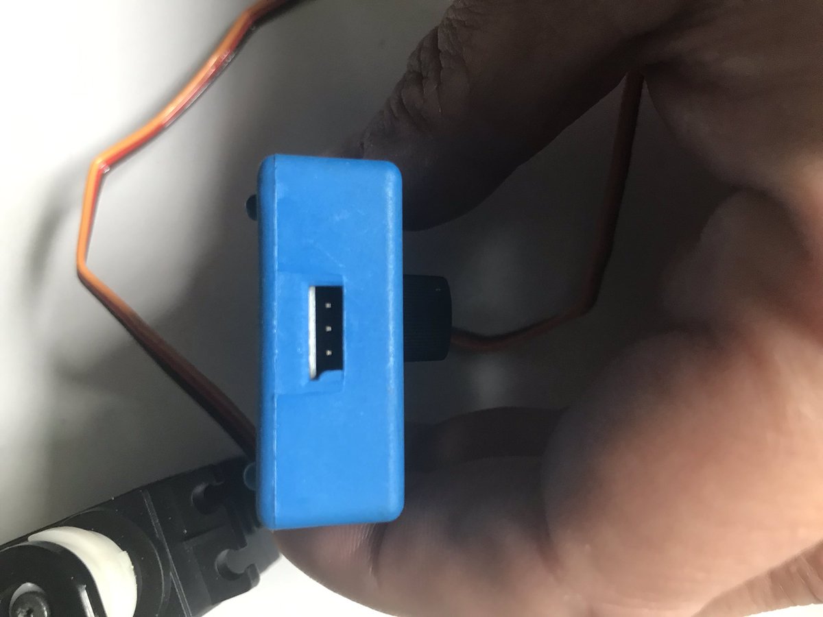 revslimiter's tweet photo. Help needed from RC Experts - I bought a servo tester - but there is no power supply - what battery should I get and what will fit with the input plug? @TamiyaUK @Jimmy_deVille @matty_prior @Carpervert #completebeginner https://t.co/Si0FBffYK3