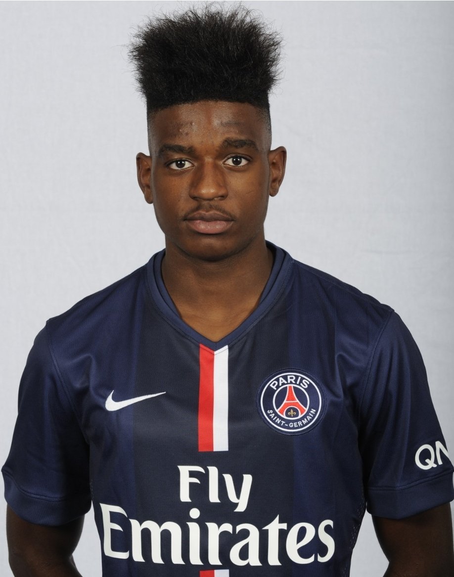 Jordan Diakiese est décédé à l'âge de 24 ans.

Ex-Titi du PSG (de 2008 à 2015) et ex-international français U20, il avait rejoint l’AS Furiani Agliani en juillet dernier.

#RIP 🌹