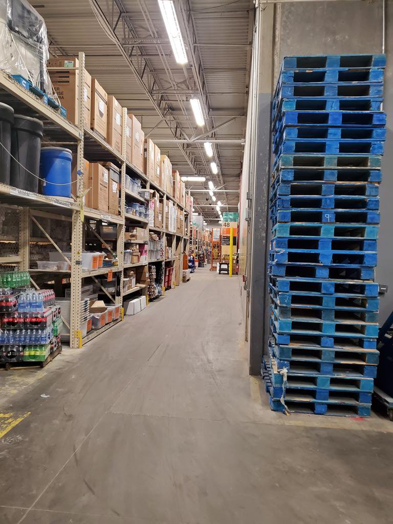 Who ready for Friday!!!! Of course #8976Freightbusters ready with #NofreightZone <a href="/LewisHom/">Jimmy Lewis</a> <a href="/alram2025/">Al Ramirez</a> <a href="/kathy_coppinger/">Kathy Coppinger</a> <a href="/TrenisiaEvansHD/">Trenisia Evans</a> <a href="/dayvassel/">Andrea.vassel@yahoo.</a>