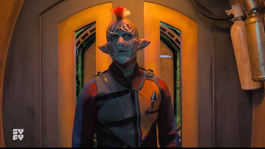 The completed look. #GluuberDriver #VagrantQueen #vagrants #NoClue <a href="/SYFY/">SYFY</a> <a href="/BlueIcePics/">Blue Ice</a>